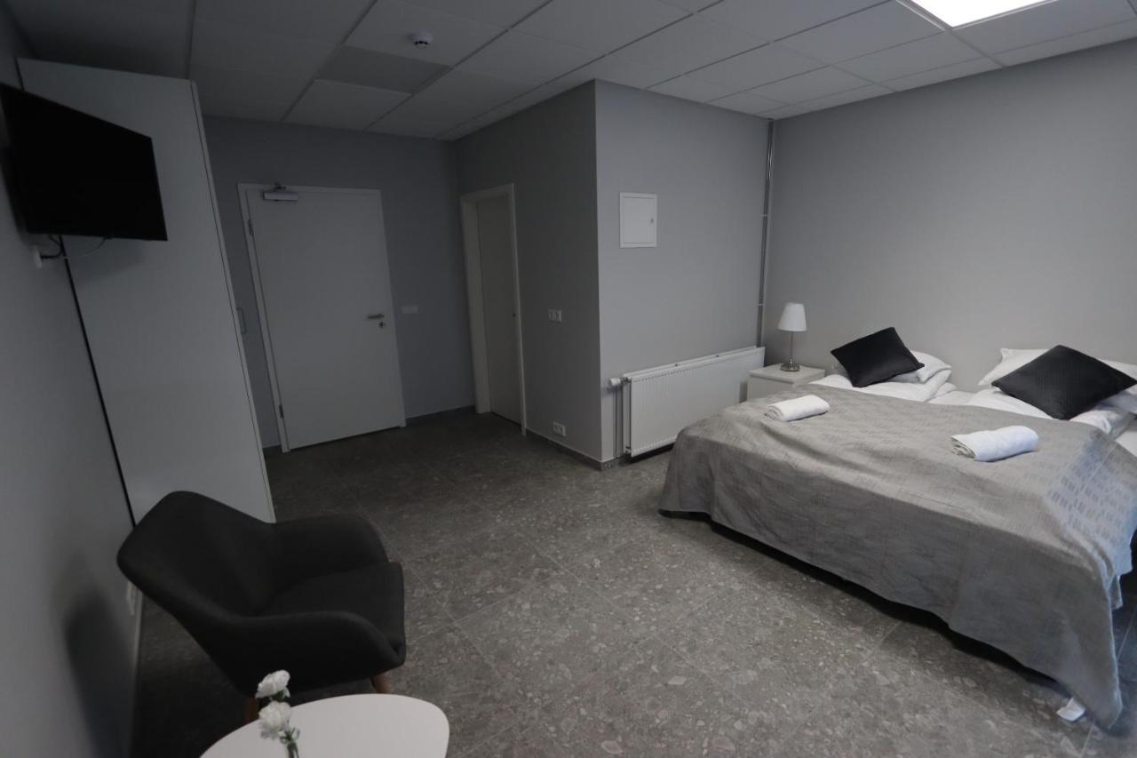 Hotel Tjarna Njarthvik Extérieur photo
